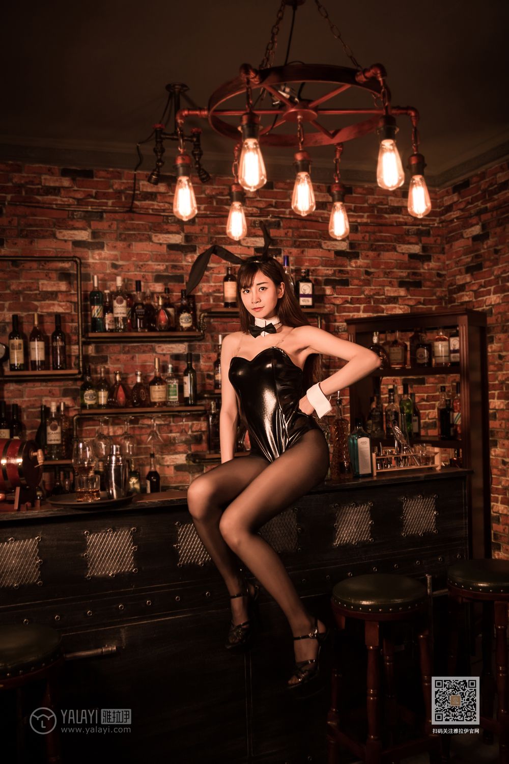 YALAYI Vol.533 Bunny girl in the bar