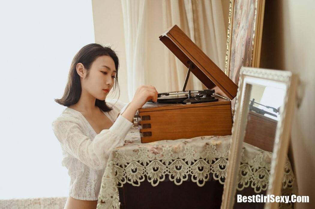 YALAYI Vol.616 Liang Zi