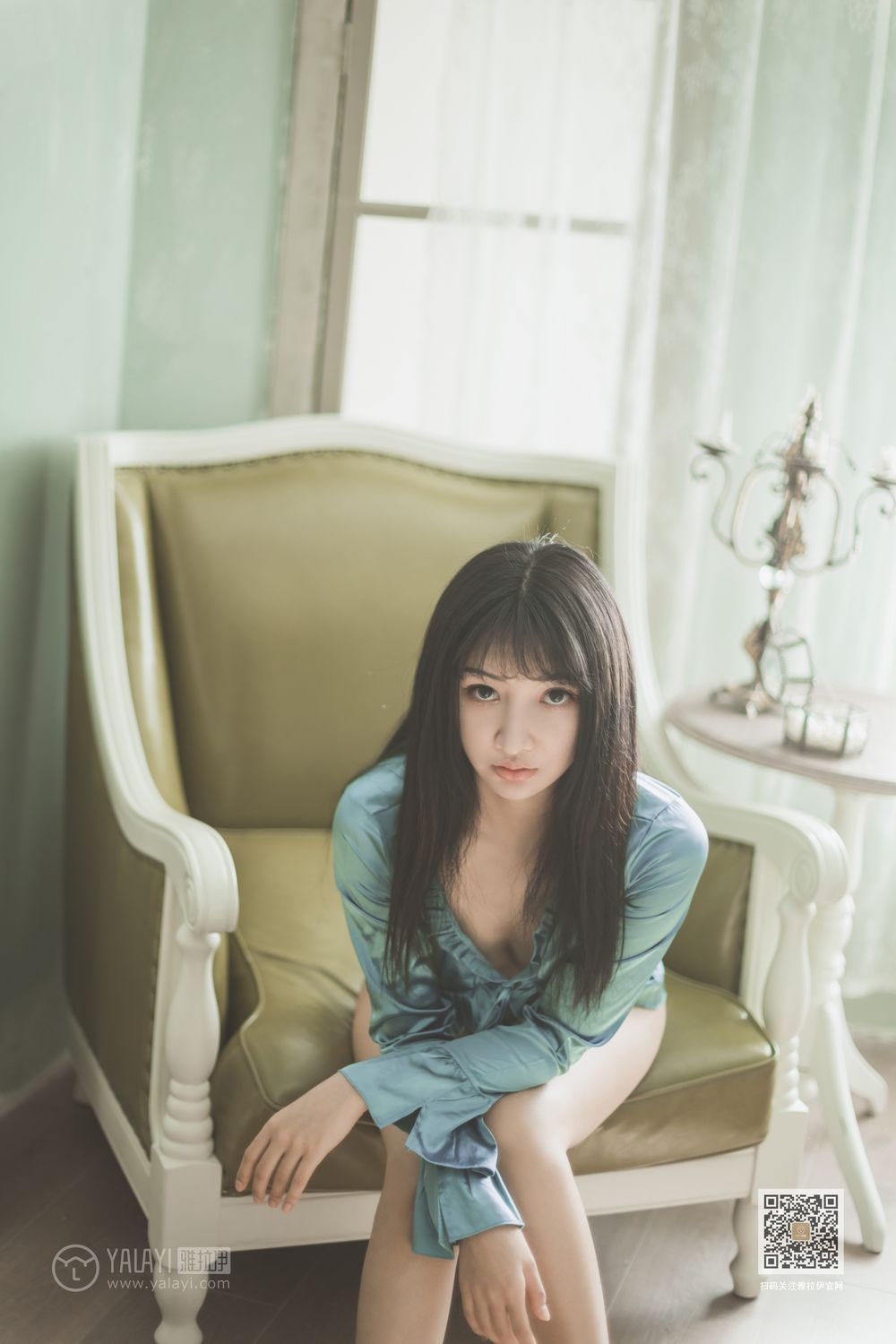 YALAYI Vol.527 Sit Beside Me