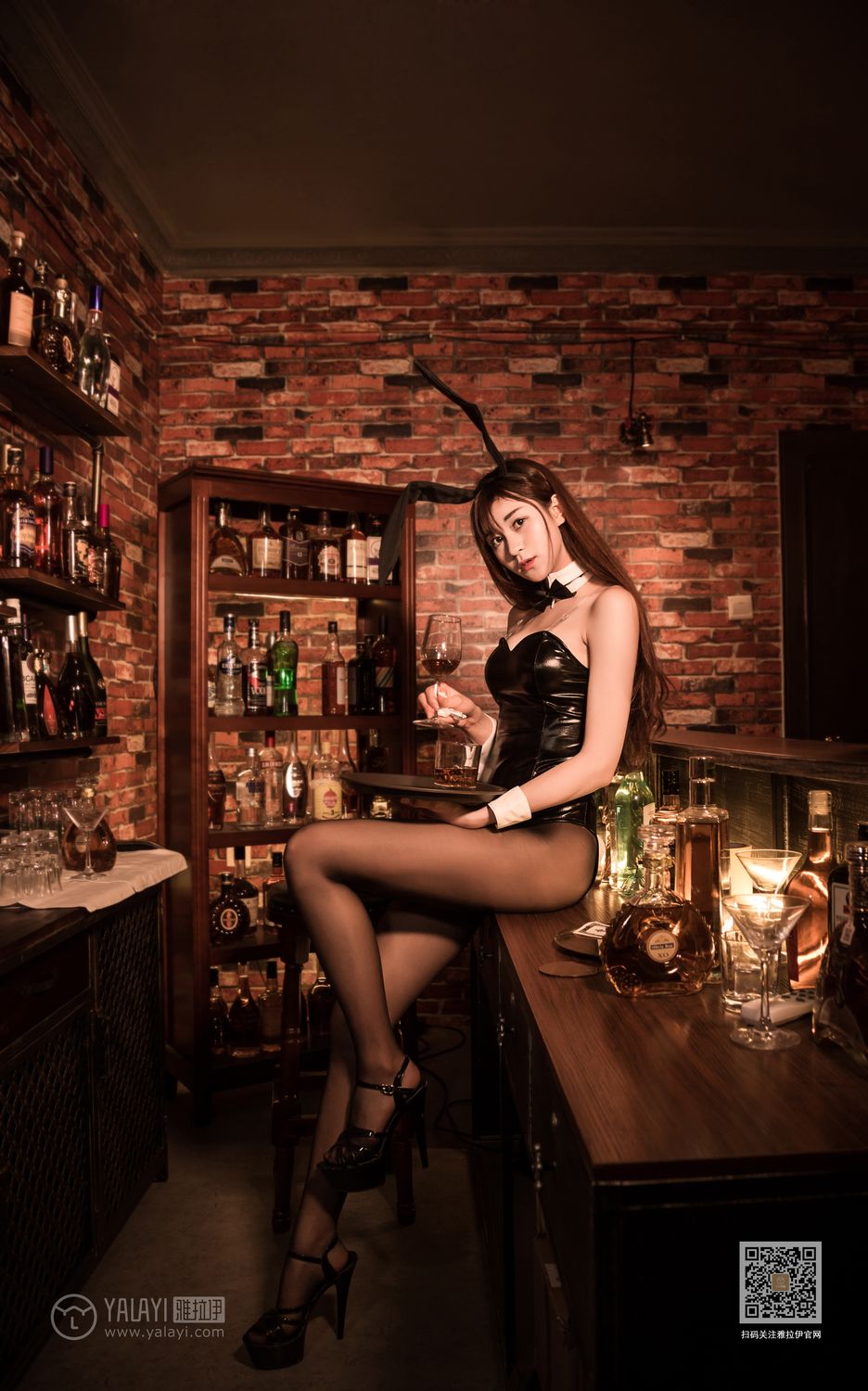 YALAYI Vol.533 Bunny girl in the bar