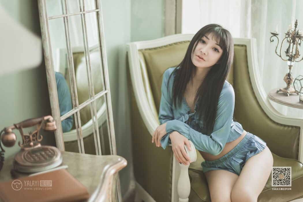 YALAYI Vol.527 Sit Beside Me