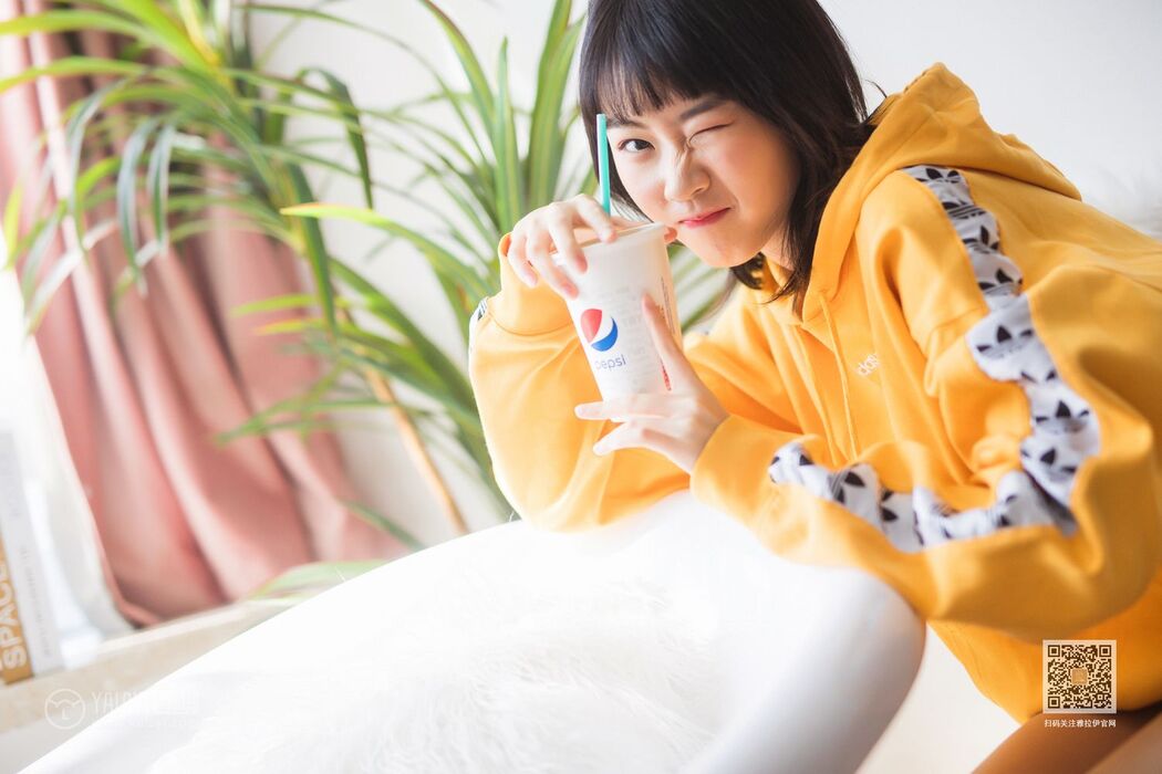 YALAYI Vol.526 Colorful Time