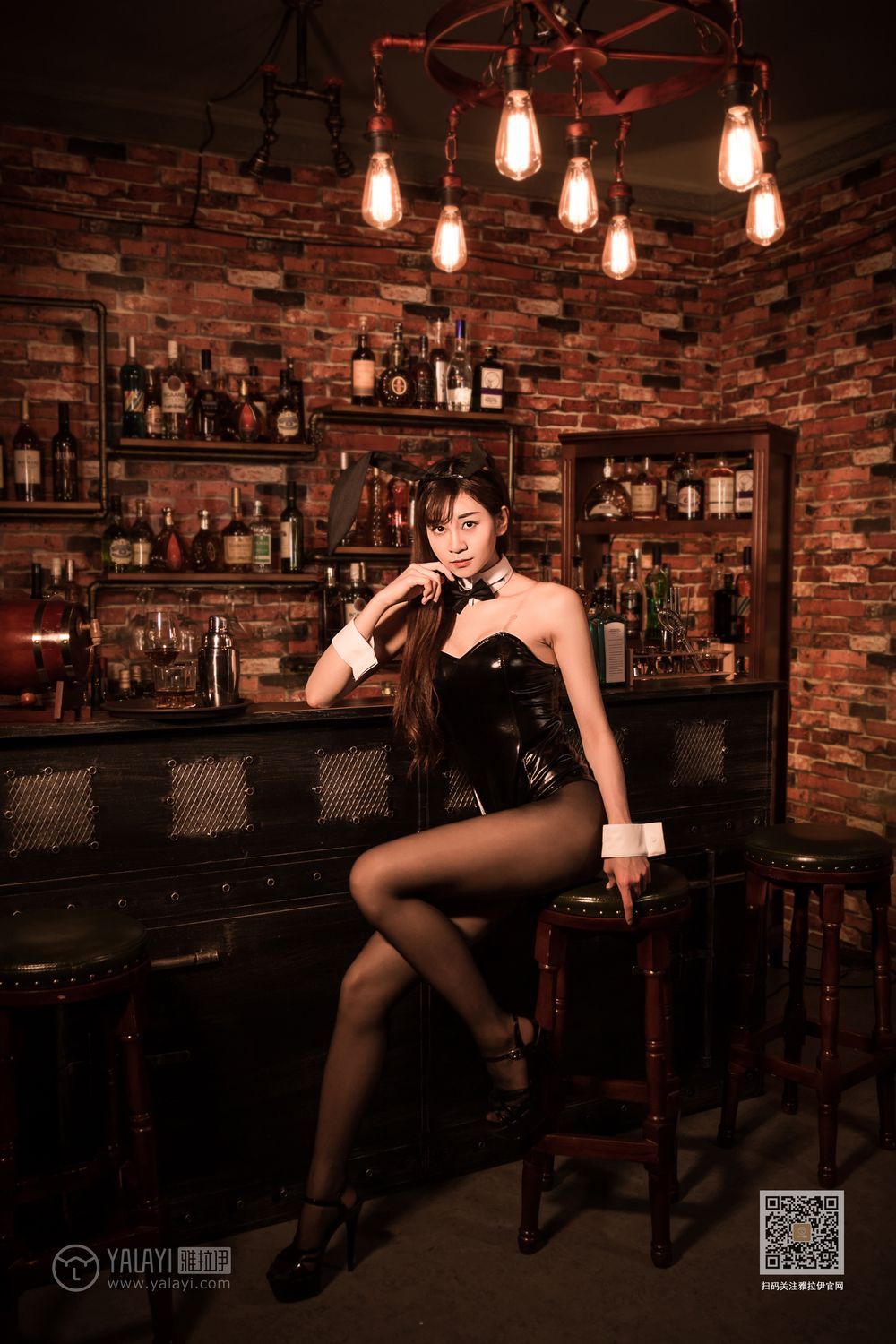 YALAYI Vol.533 Bunny girl in the bar