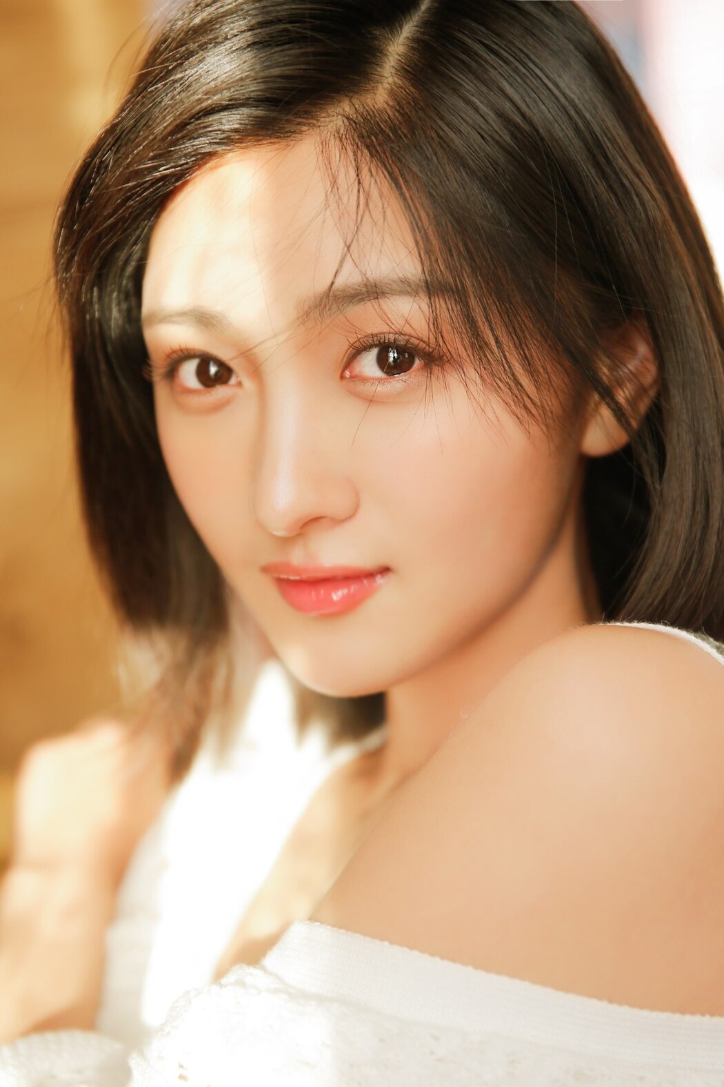 YaLaYi雅拉伊 Vol.1002 Yi Ming
