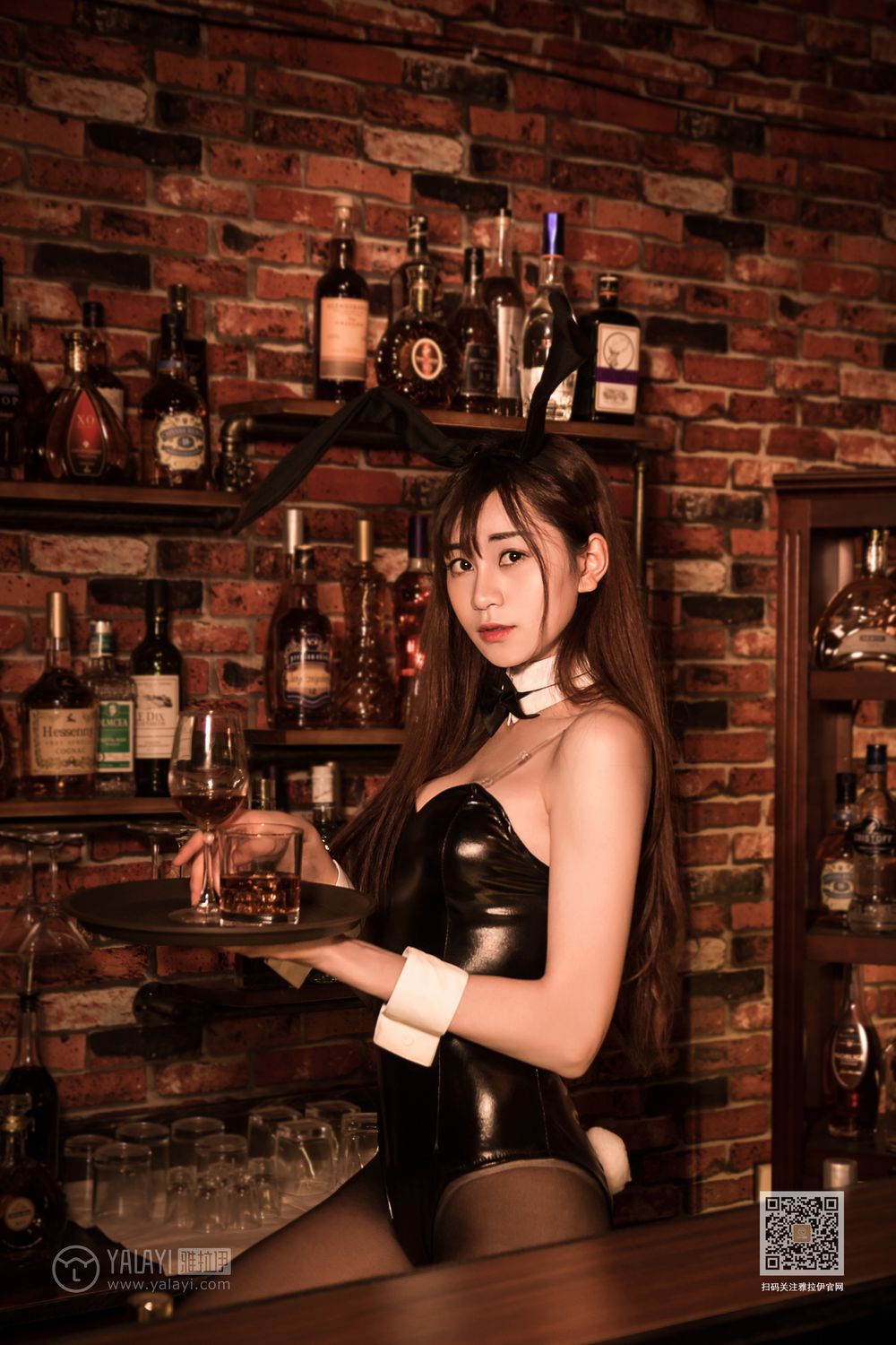 YALAYI Vol.533 Bunny girl in the bar