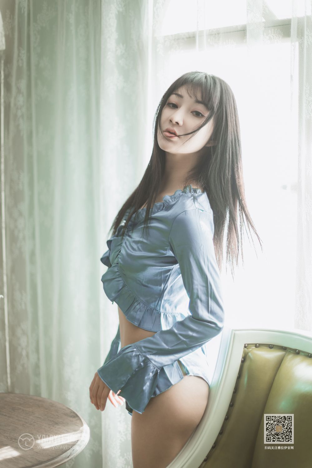 YALAYI Vol.527 Sit Beside Me