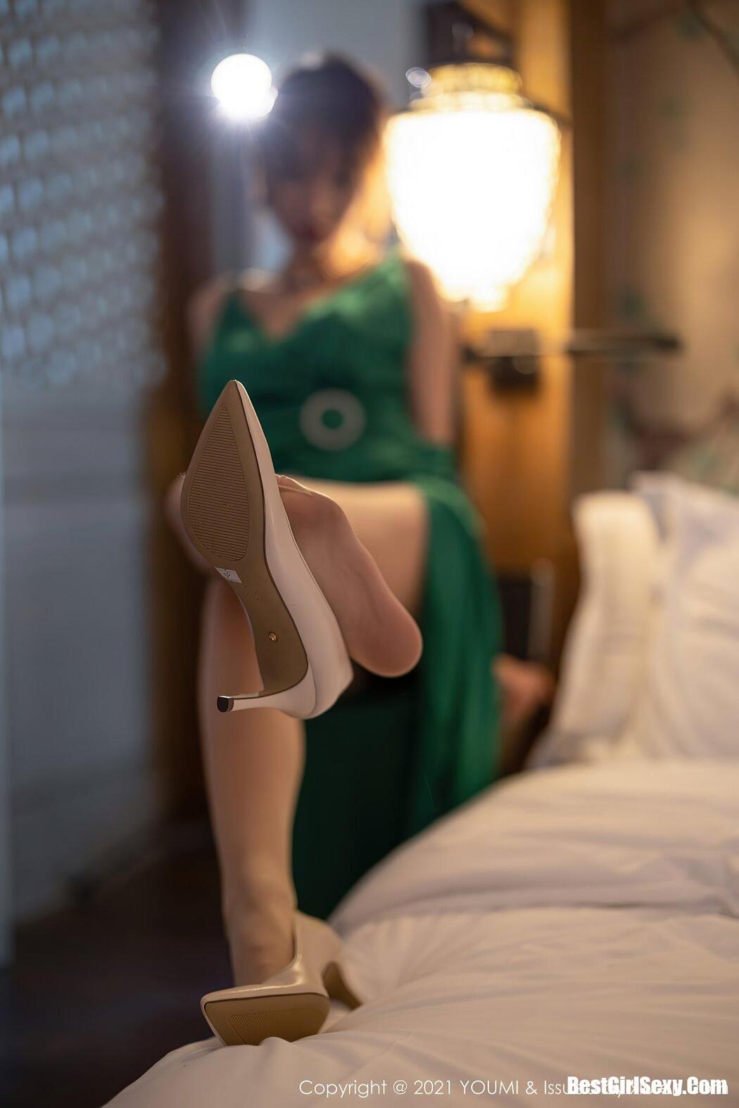 YouMi尤蜜荟 Vol.712 Yue Er Yue