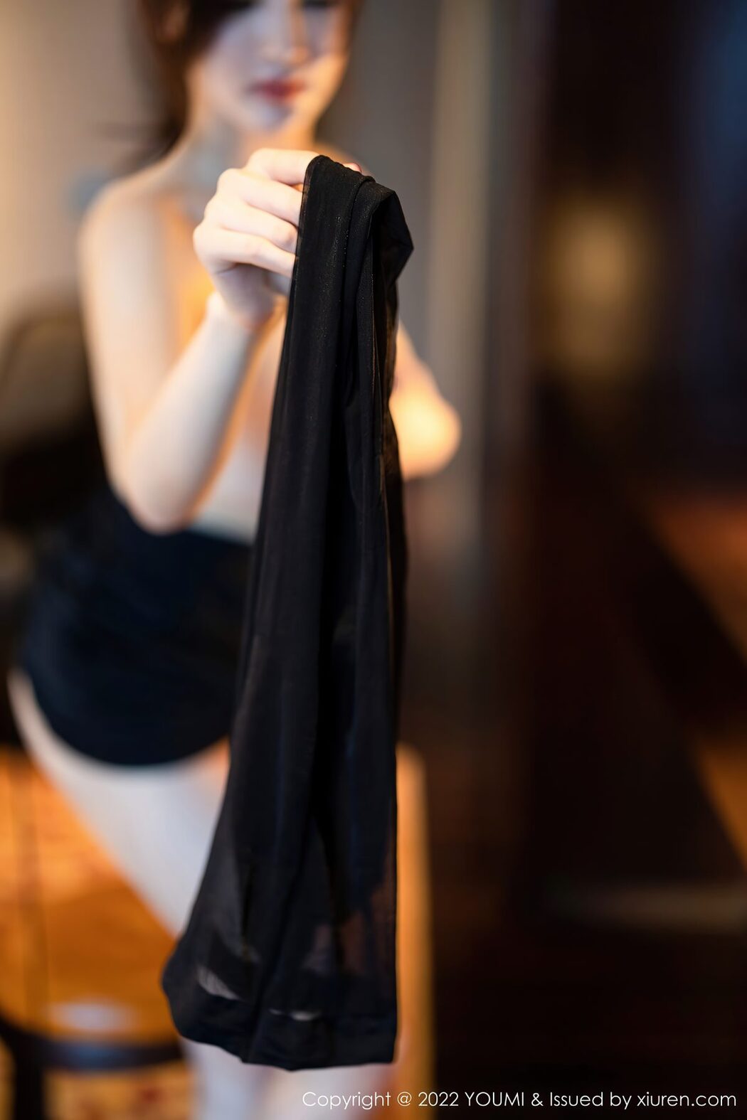 YouMi尤蜜荟 Vol.817 Nai Ping Tu Fei Yuan Ai Cuo Chou Hei Qiong