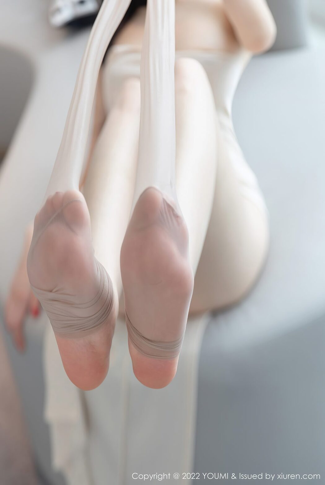 YouMi尤蜜荟 Vol.813 Nai Ping Tu Fei Yuan Ai Cuo Chou Hei Qiong