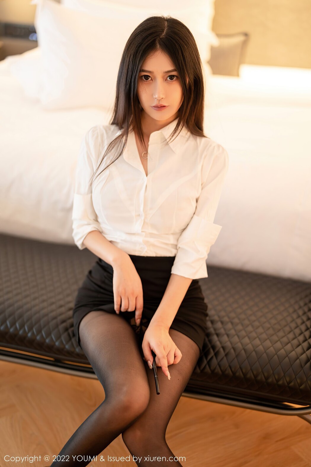 YouMi尤蜜荟 Vol.827 laura A Jiao