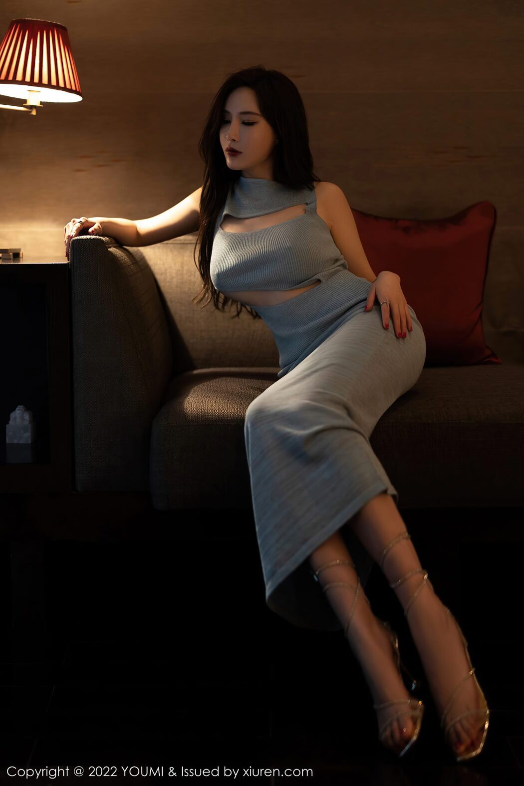 YouMi尤蜜荟 Vol.822 Nai Ping Tu Fei Yuan Ai Cuo Chou Hei Qiong