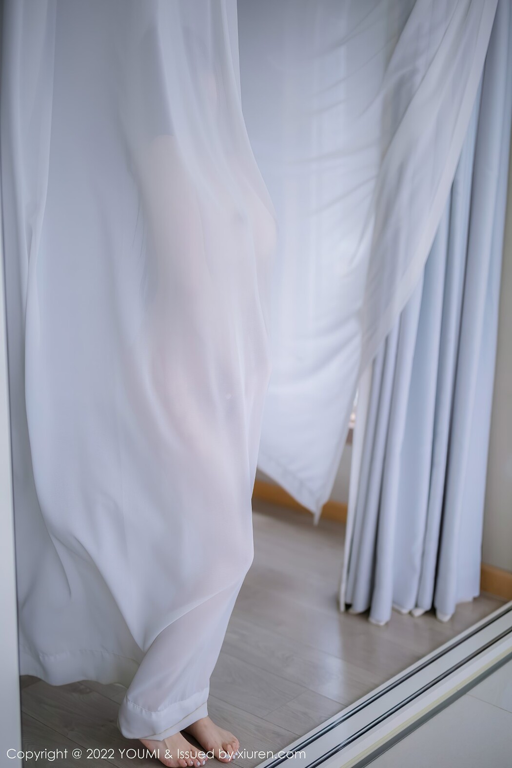 YouMi尤蜜荟 Vol.853 Nai Ping Tu Fei Yuan Ai Cuo Chou Hei Qiong