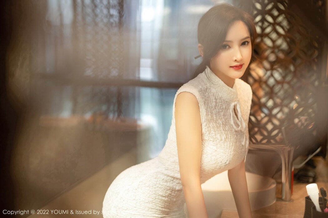 YouMi尤蜜荟 Vol.844 Nai Ping Tu Fei Yuan Ai Cuo Chou Hei Qiong