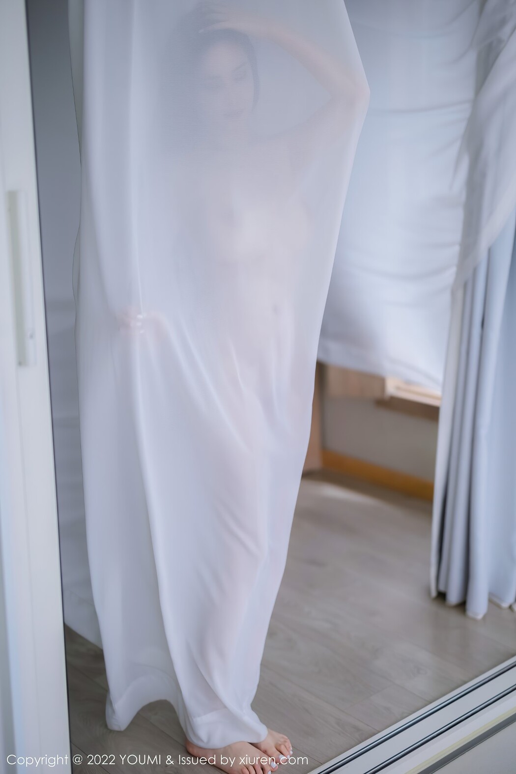 YouMi尤蜜荟 Vol.853 Nai Ping Tu Fei Yuan Ai Cuo Chou Hei Qiong