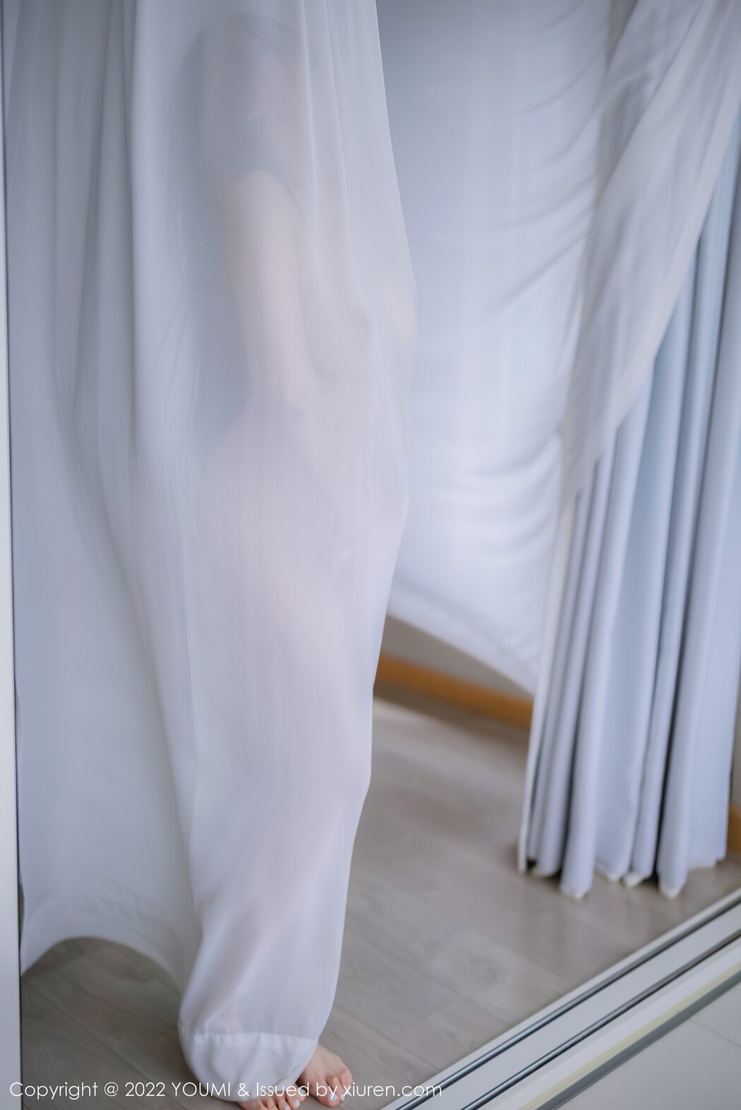 YouMi尤蜜荟 Vol.853 Nai Ping Tu Fei Yuan Ai Cuo Chou Hei Qiong