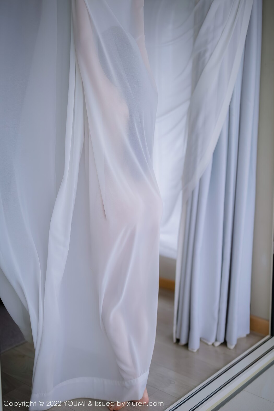 YouMi尤蜜荟 Vol.853 Nai Ping Tu Fei Yuan Ai Cuo Chou Hei Qiong