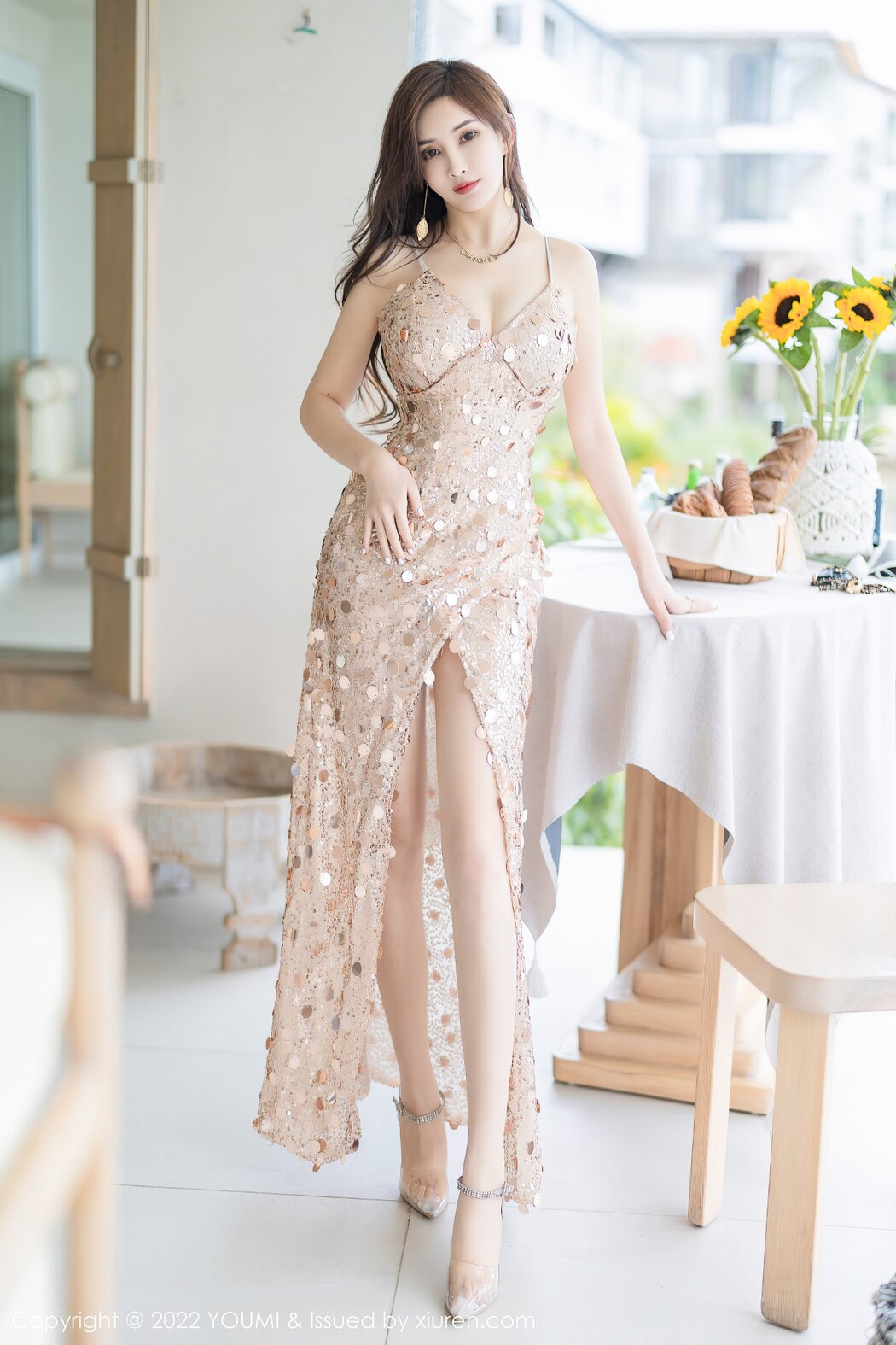 YouMi尤蜜荟 Vol.861 Nai Ping Tu Fei Yuan Ai Cuo Chou Hei Qiong