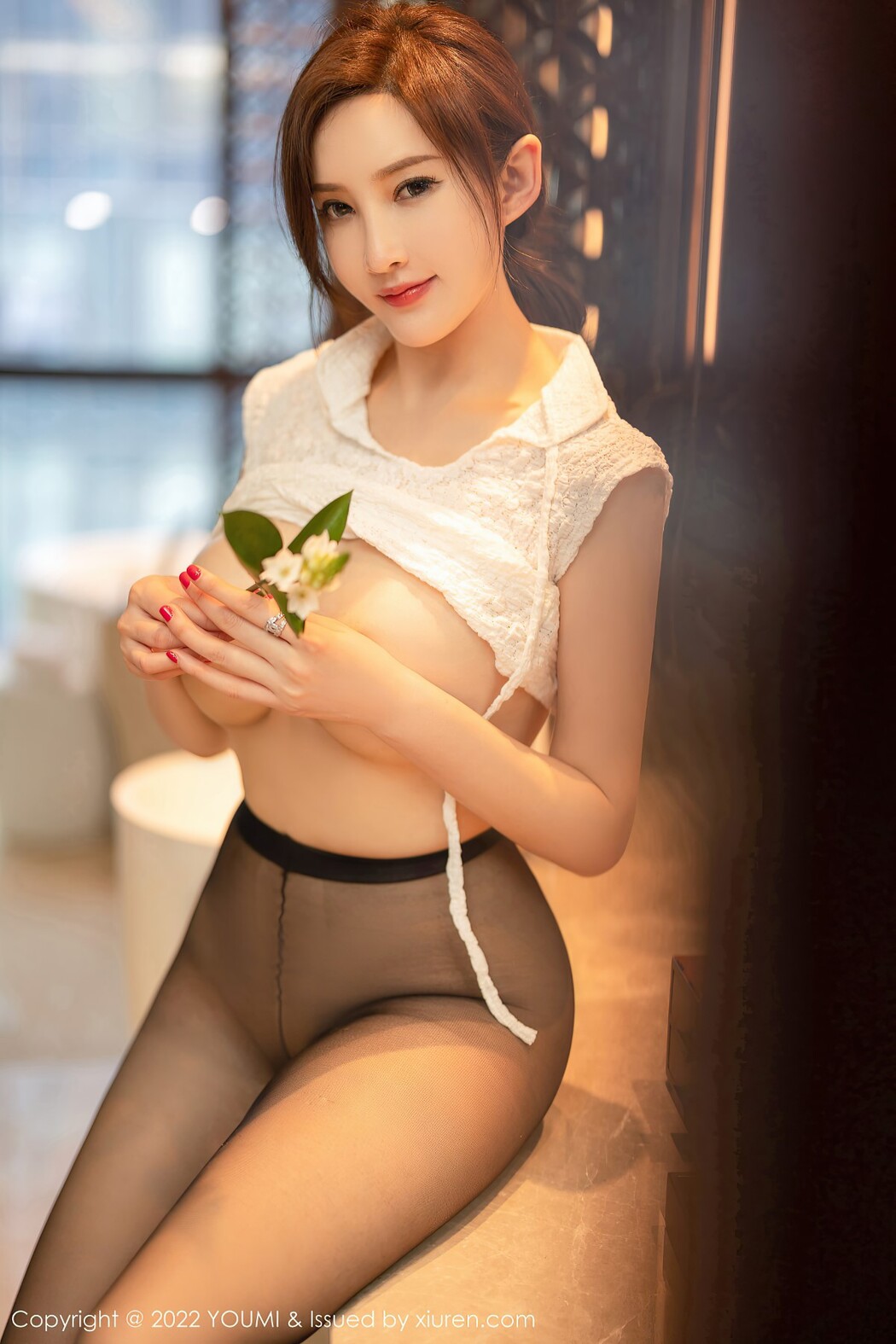 YouMi尤蜜荟 Vol.844 Nai Ping Tu Fei Yuan Ai Cuo Chou Hei Qiong