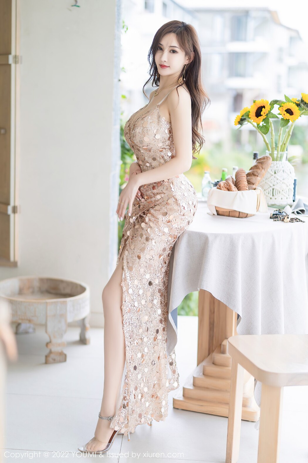 YouMi尤蜜荟 Vol.861 Nai Ping Tu Fei Yuan Ai Cuo Chou Hei Qiong