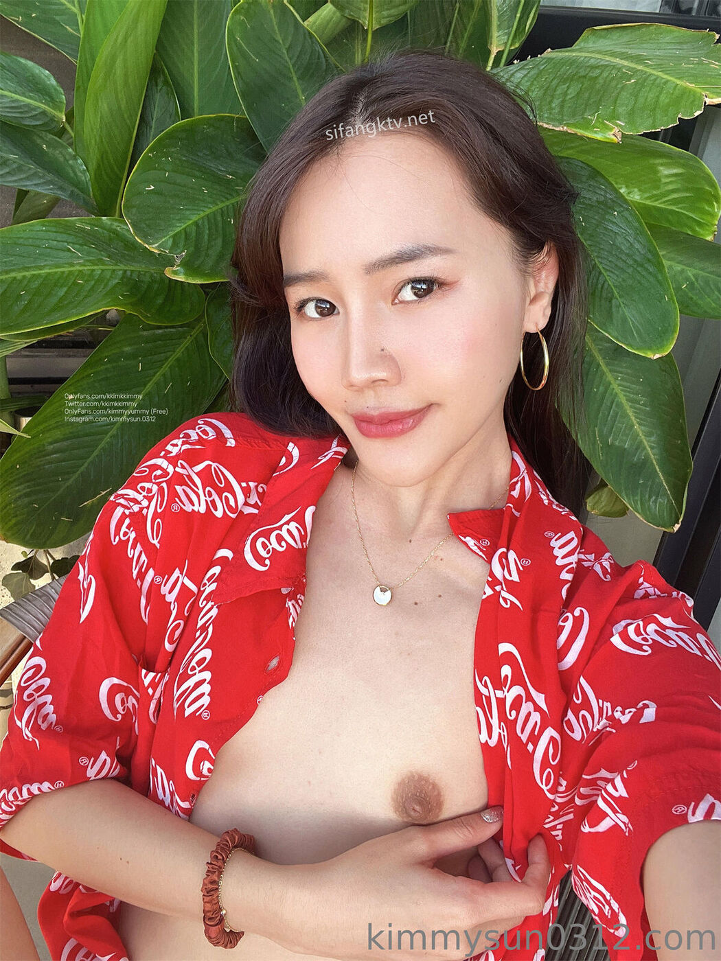 kkimkkimmy – 泰国高挑白皙甜美女神 旅行还不忘拍裸照很敬业 Part03 (68P)