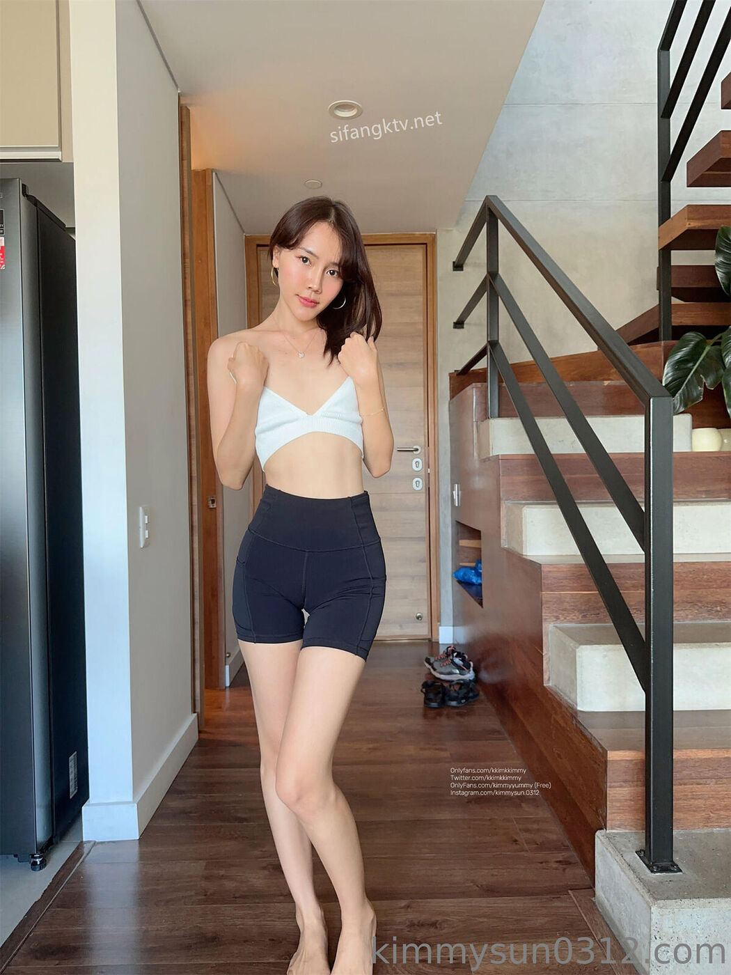 kkimkkimmy – 泰国高挑白皙甜美女神 旅行还不忘拍裸照很敬业 Part03 (68P)