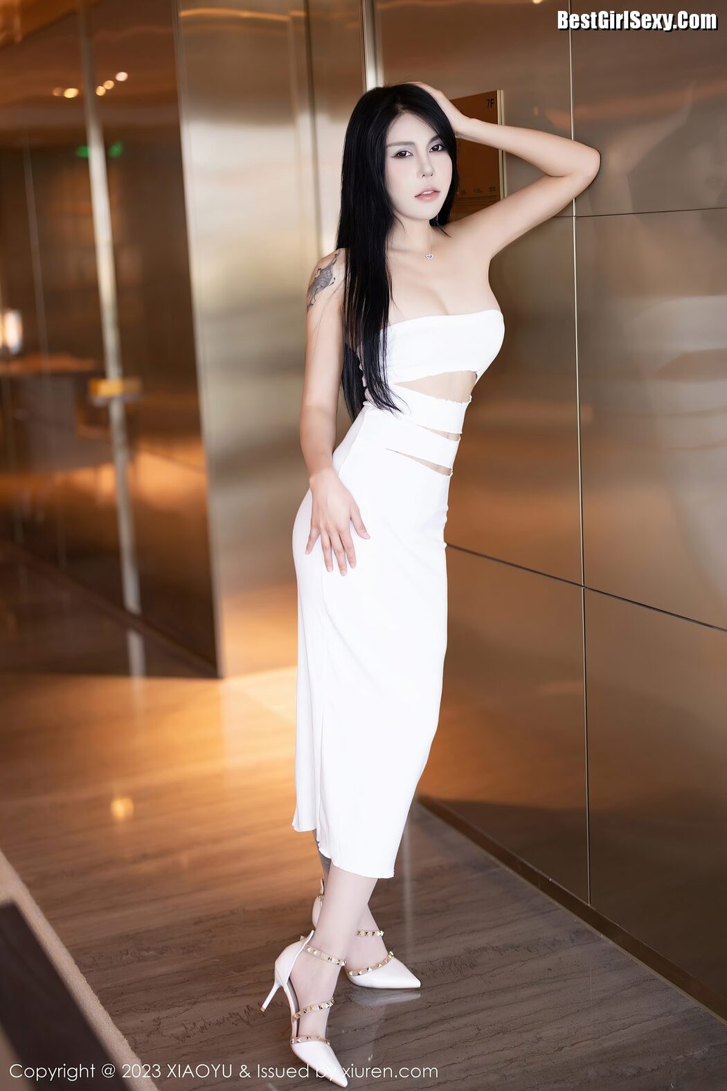 XiaoYu语画界 Vol.1141 Jin Chun Yi