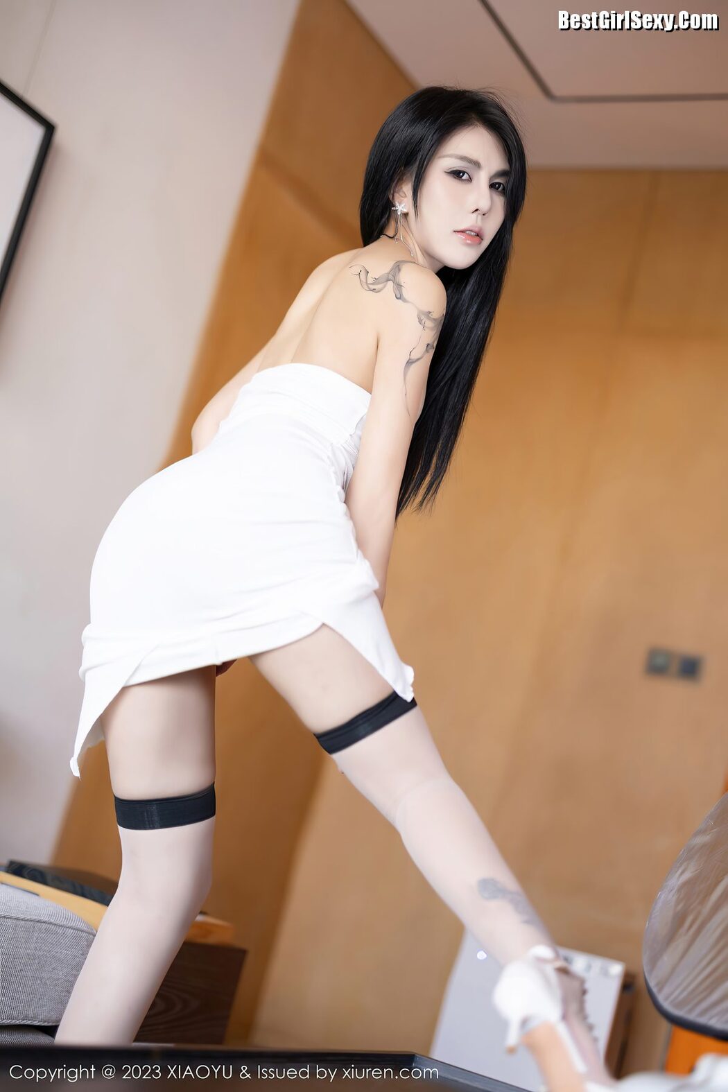 XiaoYu语画界 Vol.1141 Jin Chun Yi