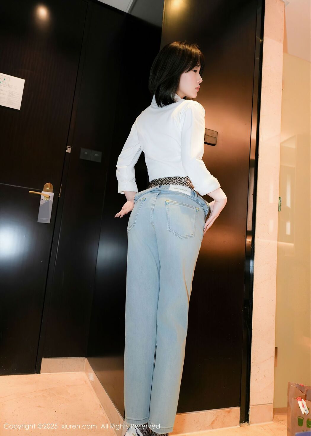 XiuRen秀人网 No.10235 Zhi Zhi (70P)