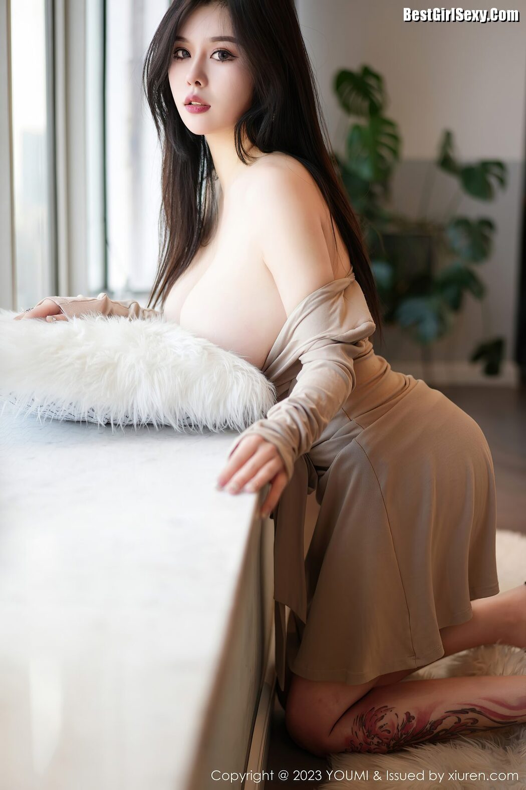 YouMi尤蜜荟 Vol.1000 Zhou Si Qiao Betty