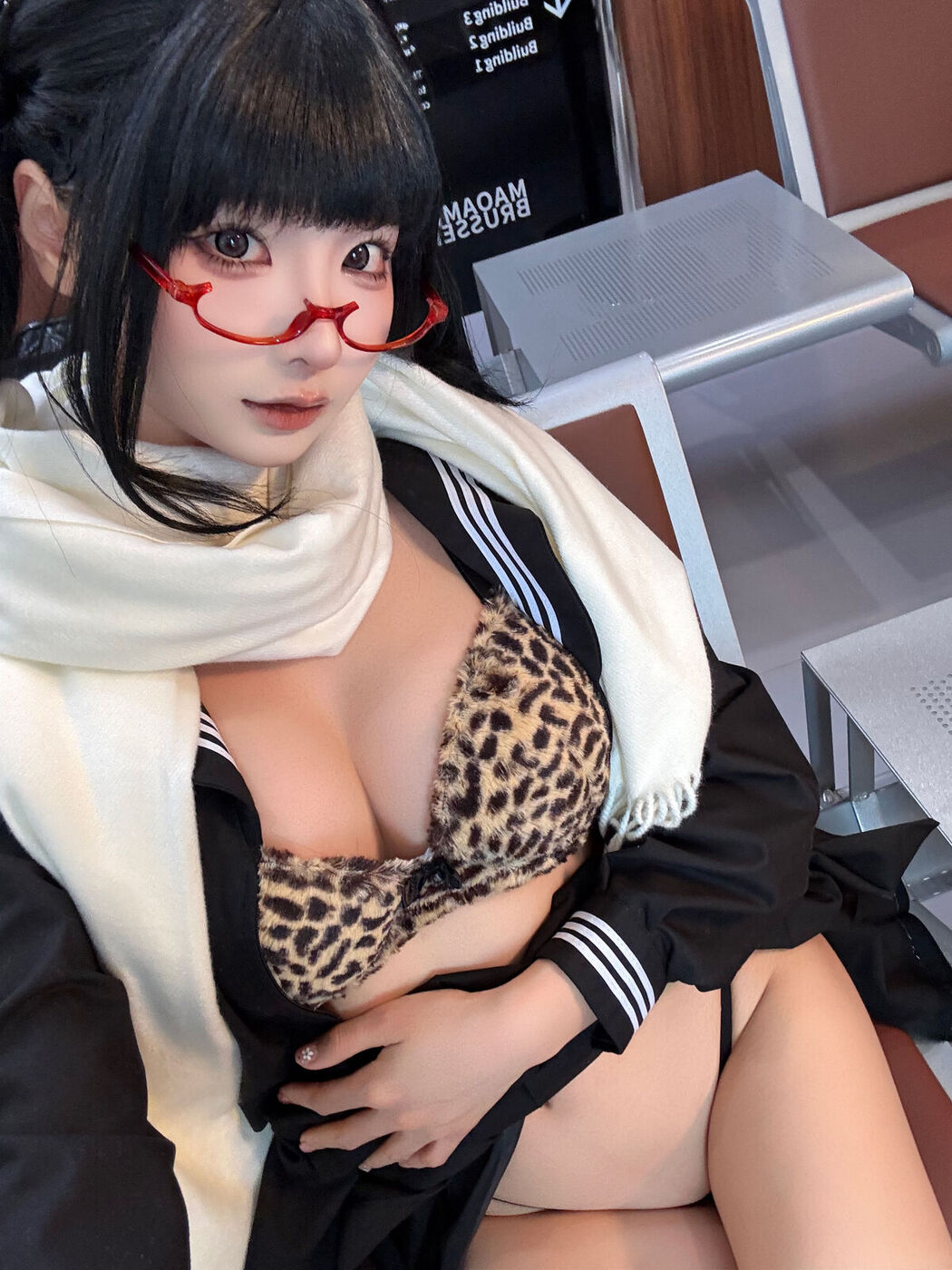 Coser@蠢沫沫 chunmomo – 黄推博主的秘密 B Part02 (72P)