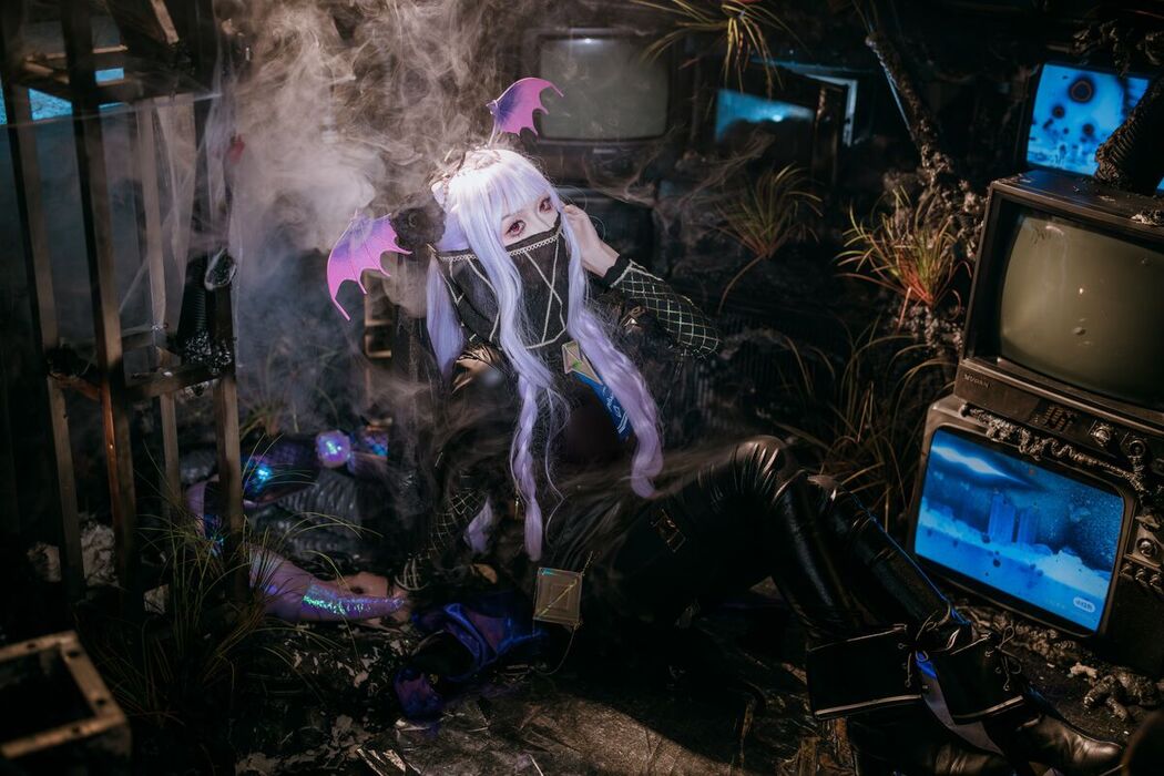 Coser@源纱希喵喵喵 – 狮蝎 (24P)
