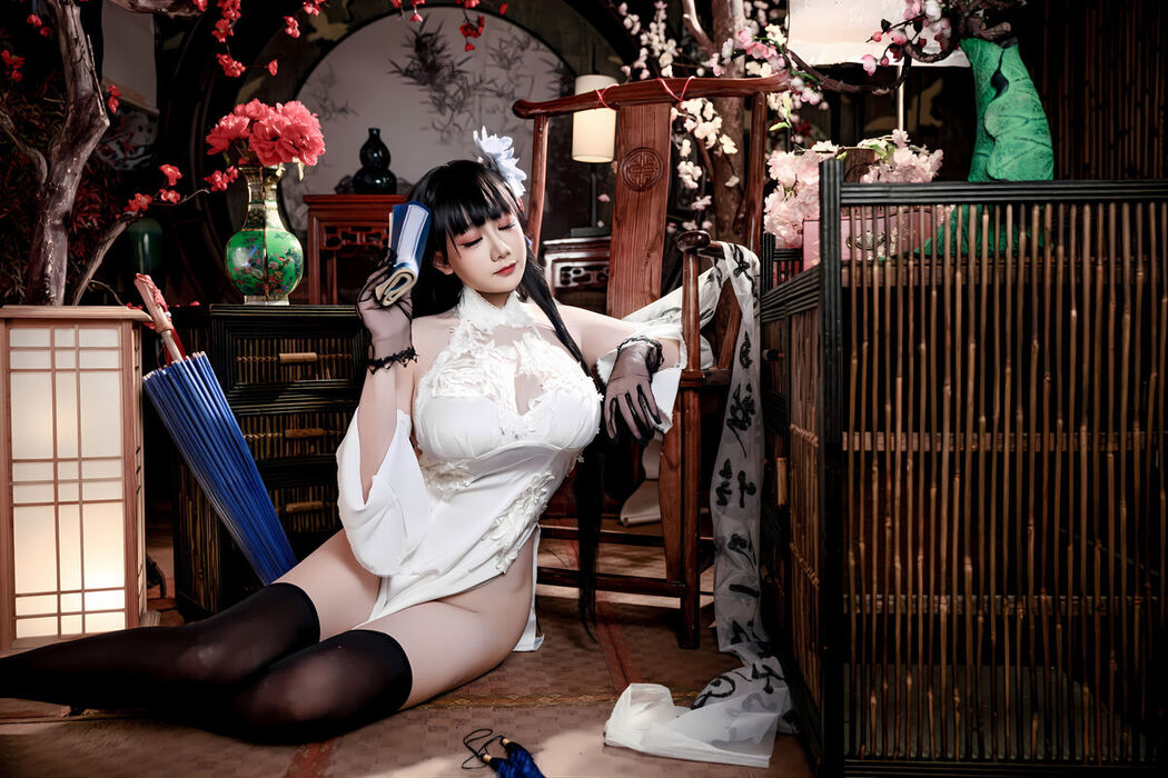 Coser@阿雪雪 – 碧蓝航线 逸仙 旗袍 Part01 (47P)