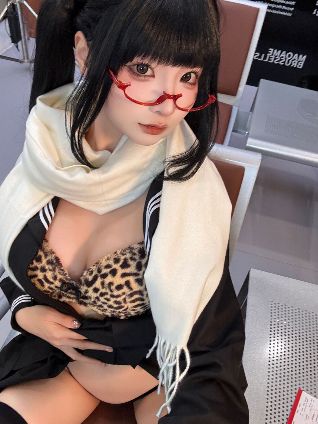 Coser@蠢沫沫 chunmomo – 黄推博主的秘密 B Part02 (72P)