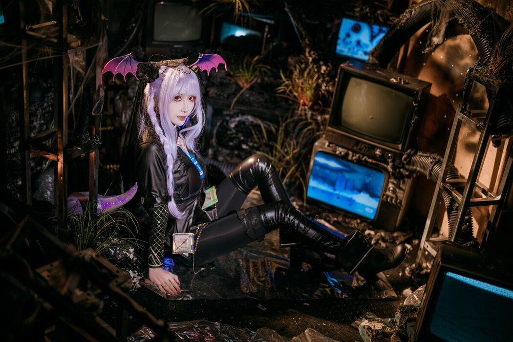 Coser@源纱希喵喵喵 – 狮蝎 (24P)
