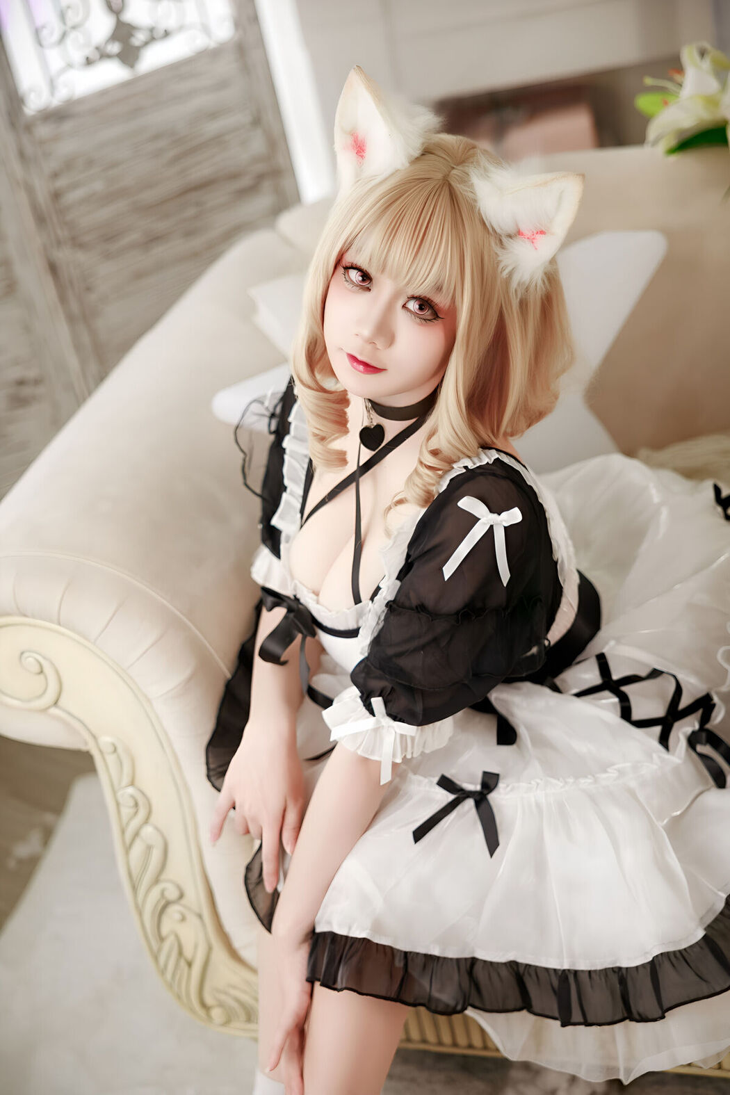 Coser@阿雪雪 – 午后女仆 Part02 (48P)
