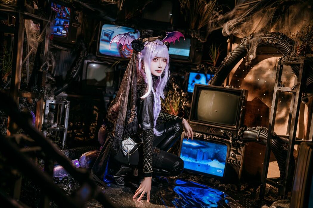 Coser@源纱希喵喵喵 – 狮蝎 (24P)