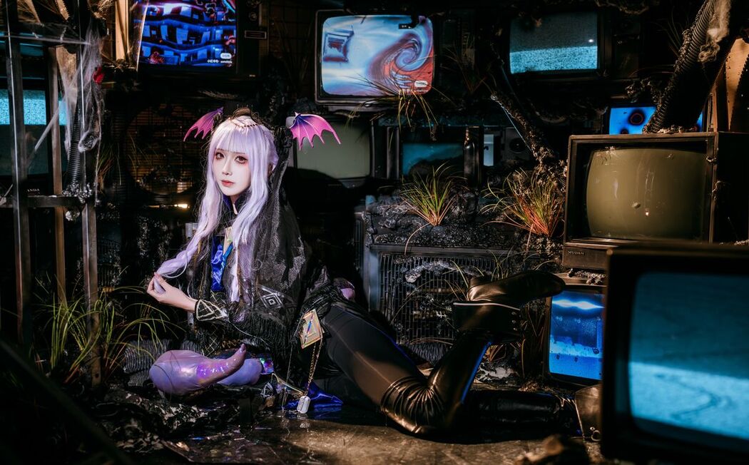 Coser@源纱希喵喵喵 – 狮蝎 (24P)