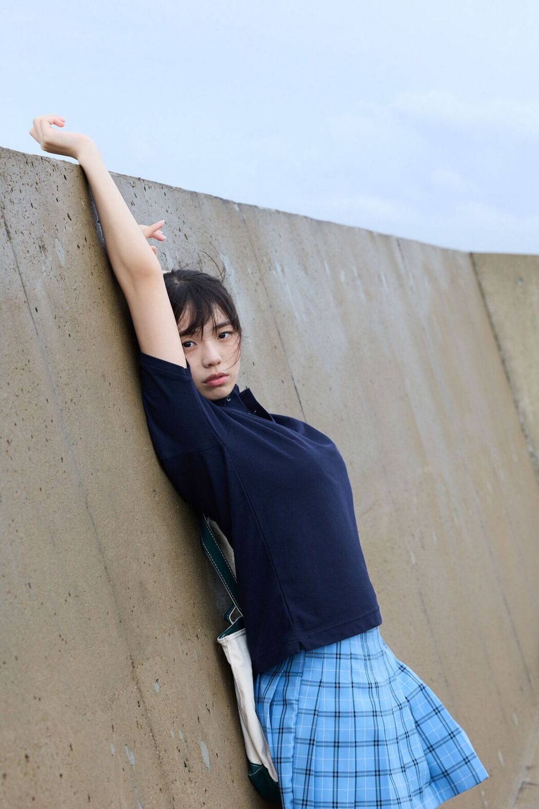 JP Kikuchi Hina 菊地姫奈 – 圧倒的ヒロイン Vol.2 ハイクオリティ120ページ FRIDAYデジタル写真集 Part01 (51P)