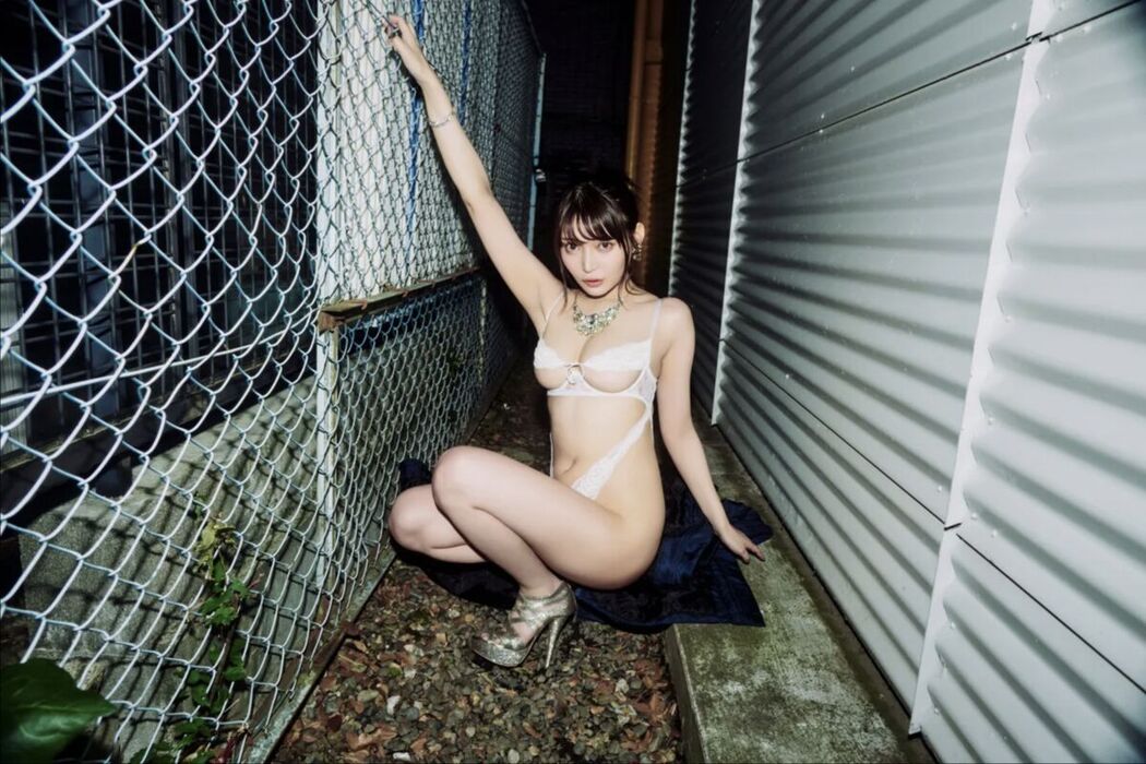 JP Nitori Sayaka 似鳥沙也加 &#8211; FRIDAY GOLD A to Z Vol.14 (17P)