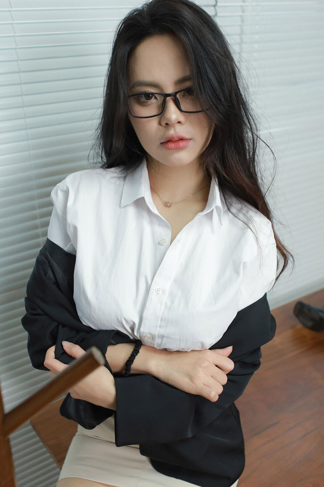 IESS异思趣向 SXJ No.1697 Tu Tu Cover Photo