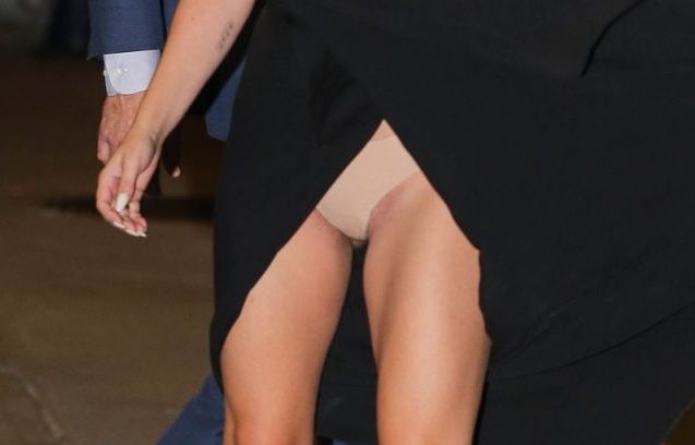 H Lady Gaga με αποκαλυπτικό upskirt … σε βραδυνή της έξοδο!