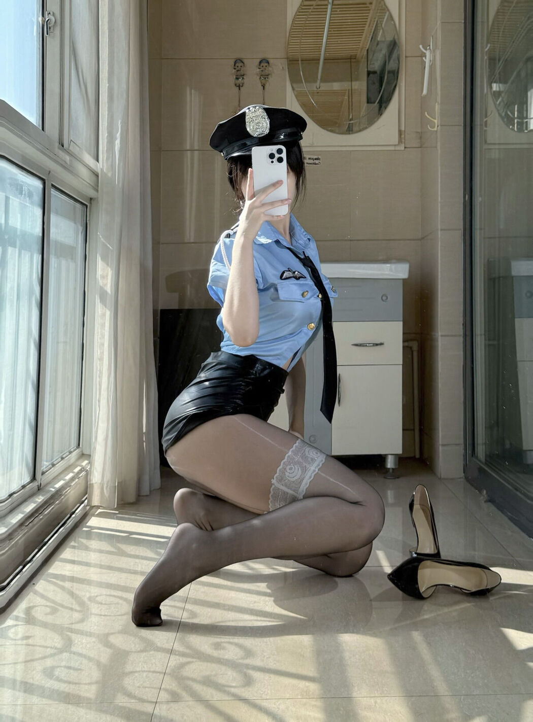Coser@不可爱羚 – 高价定制 女警制服 (49P – 8V)