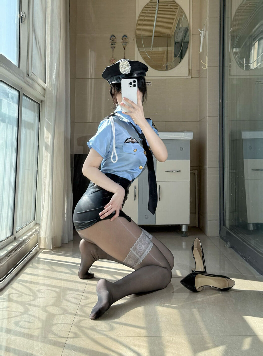 Coser@不可爱羚 – 高价定制 女警制服 (49P – 8V)