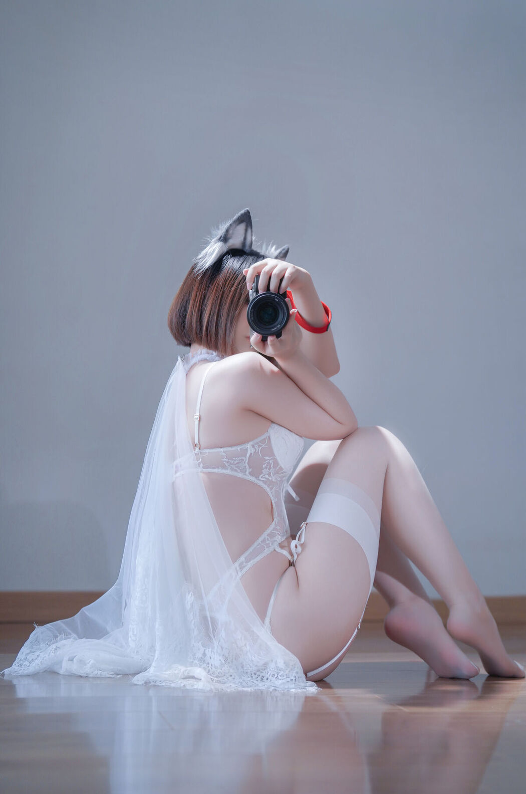Coser@半半子 – 純白花嫁 (23P – 2V)