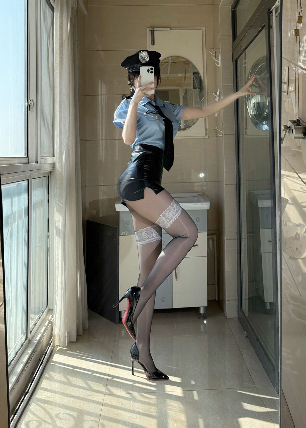 Coser@不可爱羚 – 高价定制 女警制服 (49P – 8V)