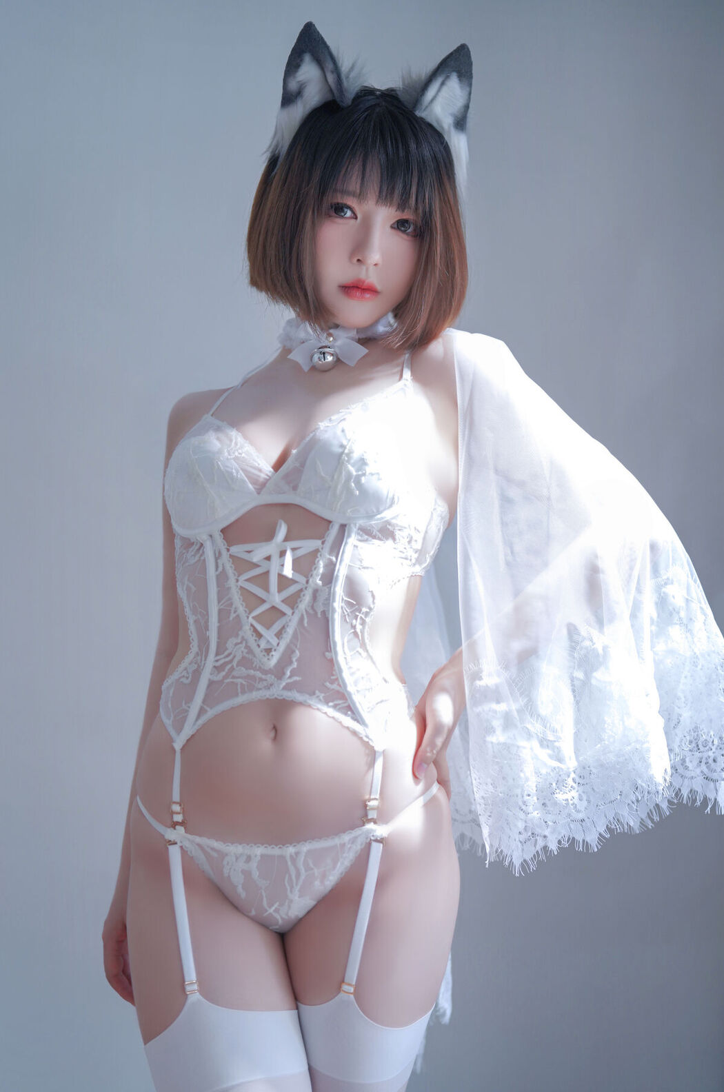 Coser@半半子 – 純白花嫁 (23P – 2V)