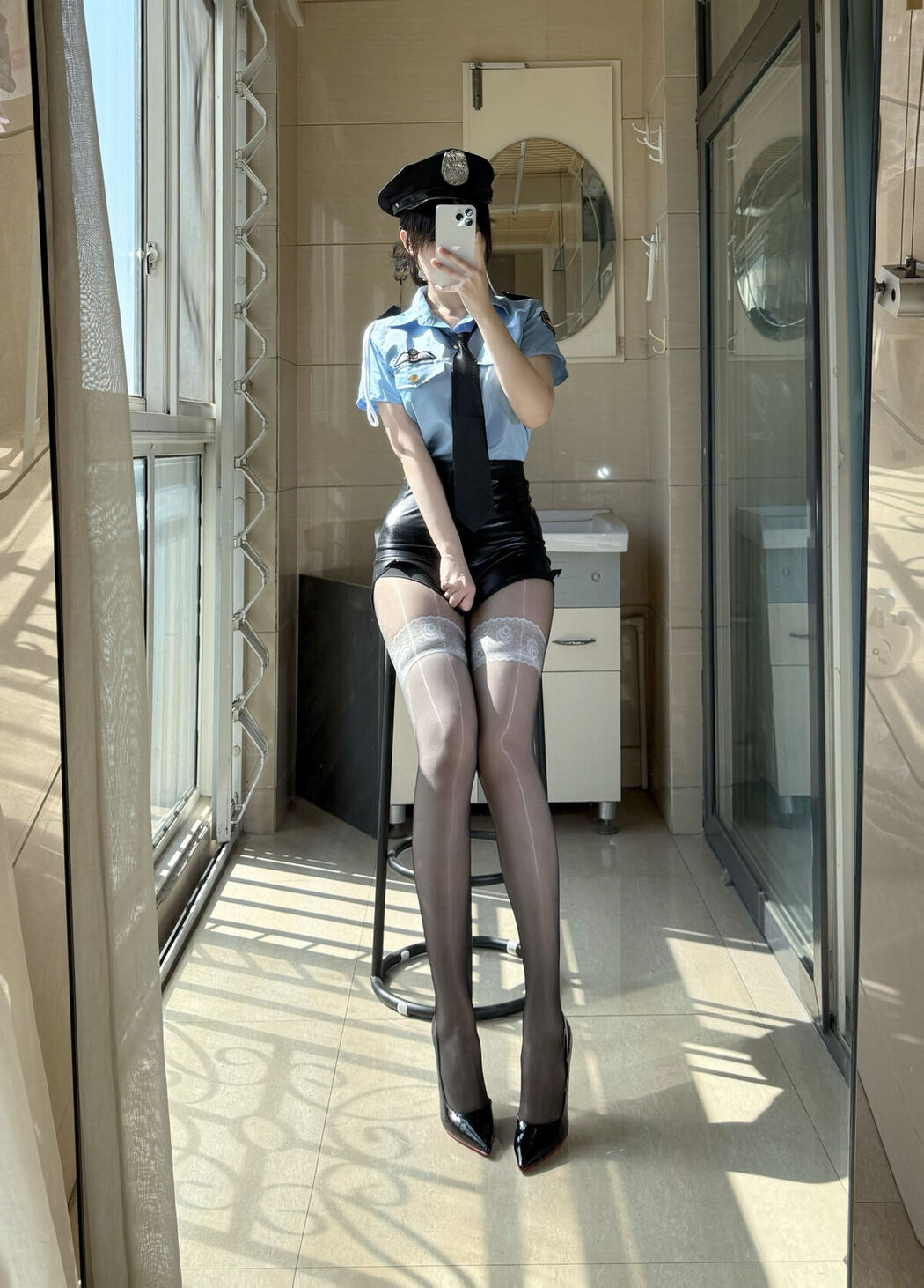 Coser@不可爱羚 – 高价定制 女警制服 (49P – 8V)