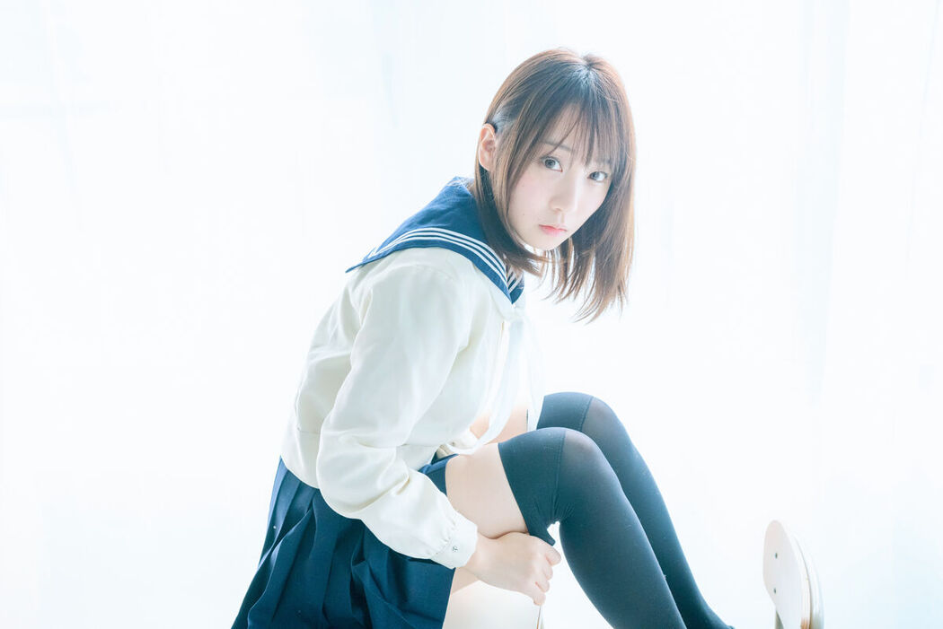 JP Moe Iori 伊織萌 – パンツともえ大好き星人を大至急いおりんのスカートにご招待ROM Part01 (61P)