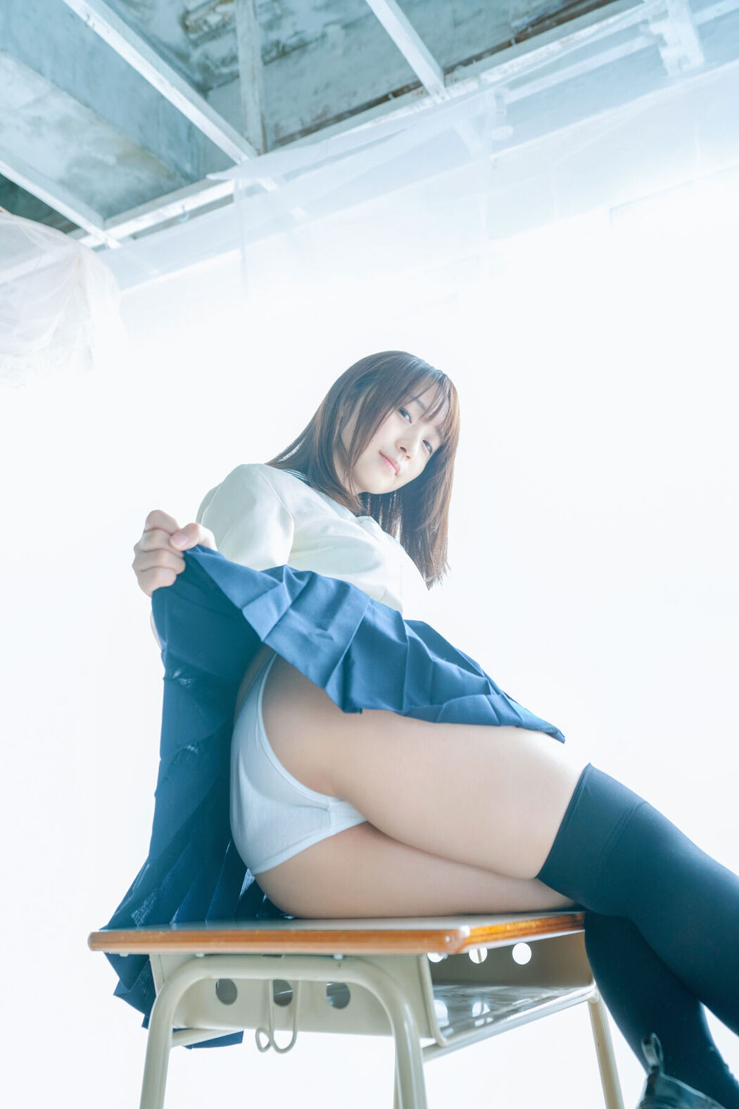 JP Moe Iori 伊織萌 – パンツともえ大好き星人を大至急いおりんのスカートにご招待ROM Part01 (61P)