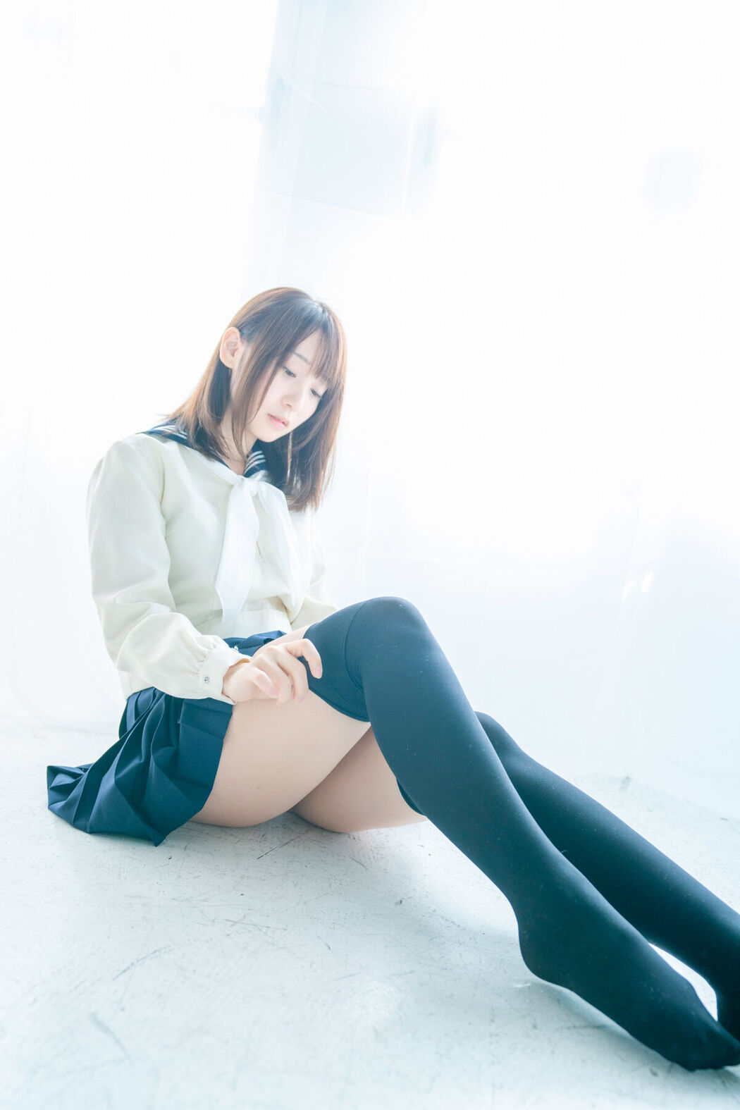 JP Moe Iori 伊織萌 &#8211; パンツともえ大好き星人を大至急いおりんのスカートにご招待ROM Part01 (61P)